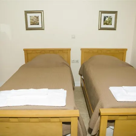 House For 8 Persons, With Swimming Pool Vila Rethymno