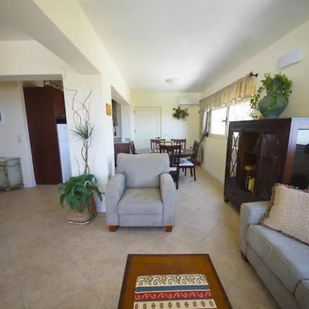 House For 8 Persons, With Swimming Pool Vila