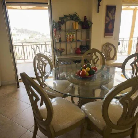House For 8 Persons, With Swimming Pool *