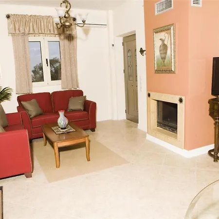 House For 8 Persons, With Swimming Pool Vila Rethymno